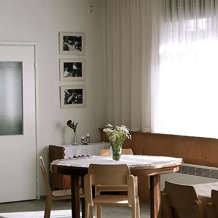 Vinni Hostel